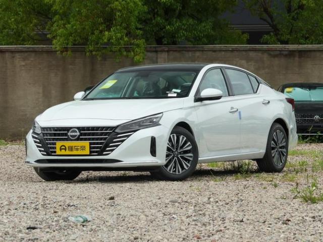 Nissan Teana, 2025